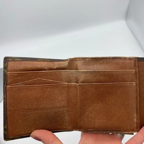 Louis Vuitton Vintage Compact Wallet
